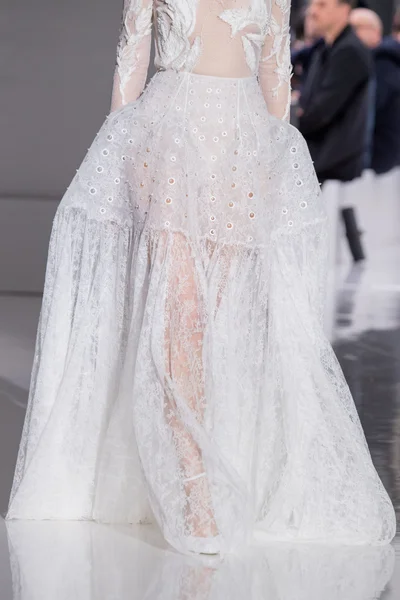 Look 74